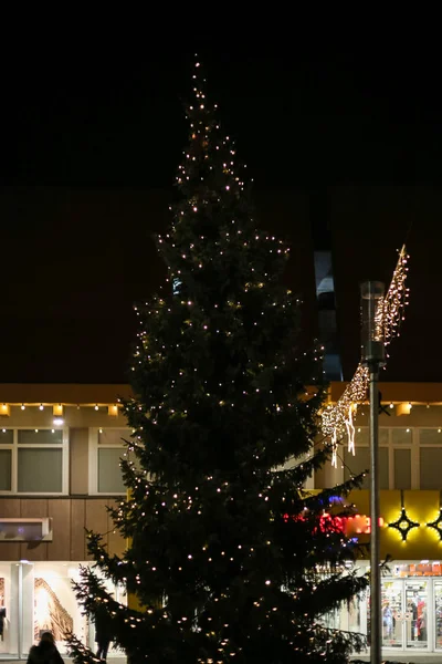 Navidad Llevó Luces Neón Estrellas Árboles Navidad Mercado Histórico Ciudad — Foto de Stock