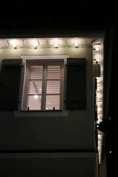 Navidad Llevó Luces Neón Estrellas Árboles Navidad Mercado Histórico Ciudad — Foto de Stock