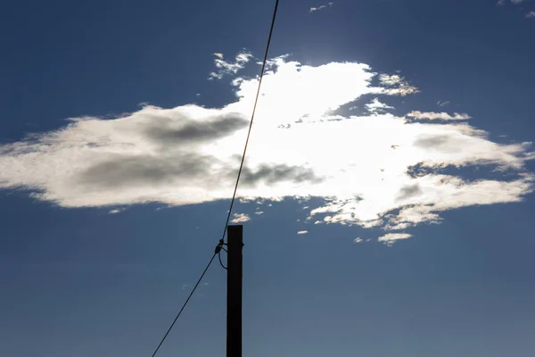 Powerpole Στις Δεκεμβρίου Μπλε Ουρανό Στη Νότια Γερμανία Χειμώνα Κοντά — Φωτογραφία Αρχείου