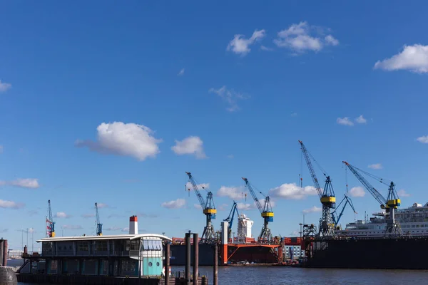 Porto Terminal Contêineres Hamburgo Atraca Instalações Navios Uma Marcha Sprintime — Fotografia de Stock