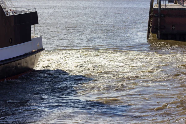 Hamburger Schiffsanlagen Und Docks Details Auf Einem Sprintmarsch Nachmittag Sonnenschein — Stockfoto