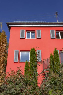 Özel Güney Almanya küçük bir kasaba evlerinde cephe