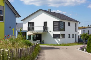 Modern ev mimarisi city stuttgart yakınındaki Güney Almanya'da ilkbahar, kırsal kırsalında