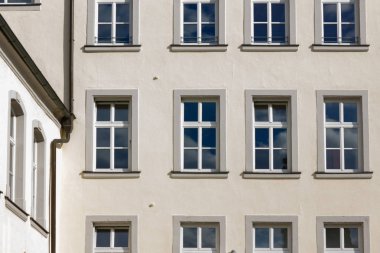 tarihi şehir schwaebisch gmuend schwaebisch gmuend sokakları bahar güneşli öğleden sonra şehir cepheler