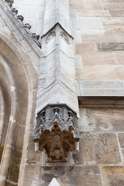 Iglesia Piedra Figuras Arte Columnas Antigua Fachada Ciudad Histórica Del —  Fotos de Stock