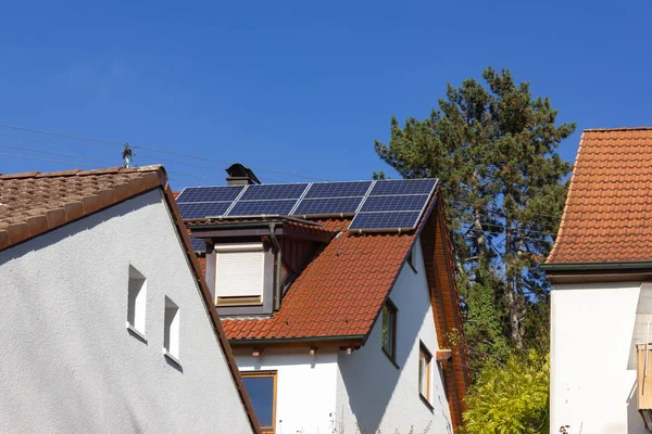 Telhado Com Antena Edifícios Sul Alemanha Ensolarado Outono Tarde — Fotografia de Stock