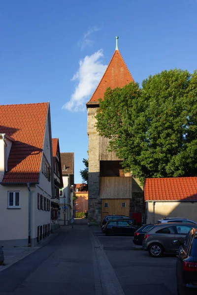 Blue Sky City Fasády Střechy Jižním Německu Letní Večer Poblíž — Stock fotografie