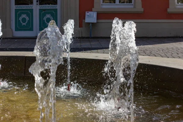 Fonte Histórica Parque Cidade Rokoko Dia Sol Primavera Sul Alemanha — Fotografia de Stock