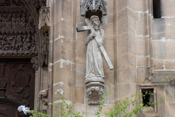 Igreja Pedra Arte Figuras Colunas Fachada Antiga Sul Cidade Histórica — Fotografia de Stock