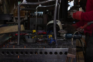 Wangen, Almanya Bavyera şehirde çalışıyor demirci görünümünü kırpılmış.