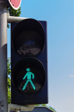 trafik ışığı Bavyera şehir wangen yaz güneş gün mavi gökyüzünde