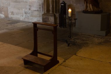 sunak Güney Almanya City stuttgart yakınındaki Katolik kilisesinde bir karanlık yüzü detayları