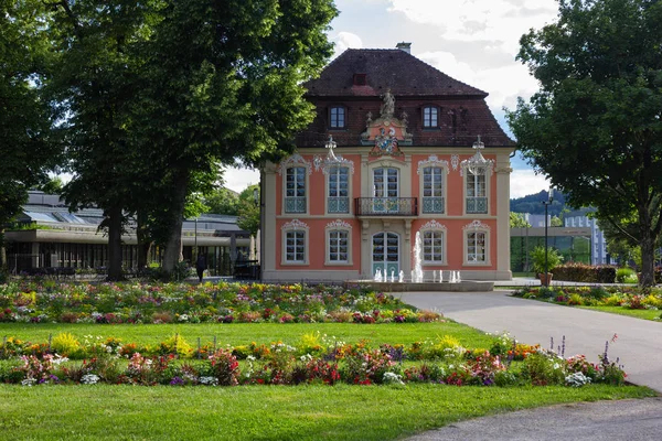 Château Rokoko Parc Ville Floraison Fleurs Pelouse Verte Printemps Allemagne — Photo