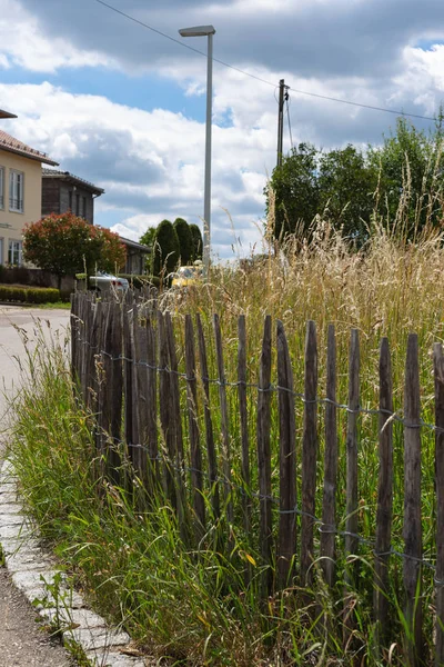 Giardino Recinzione Divisorio Legno Verde Nel Sud Della Germania Campagna — Foto Stock