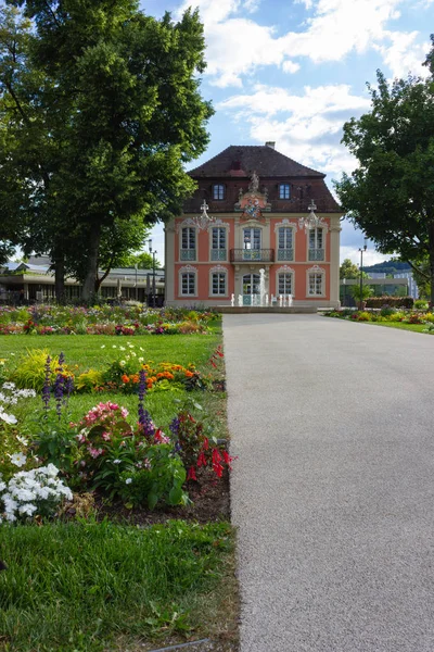 Château Rokoko Parc Ville Floraison Fleurs Pelouse Verte Printemps Allemagne — Photo