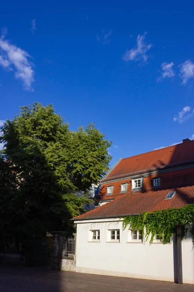 Stadens Fasader Historiska Staden Schwaebisch Gmuend Springtime Sunshine Eftermiddag Schwaebisch — Stockfoto