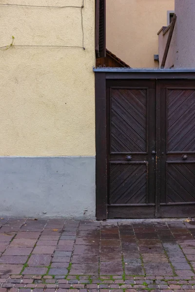 Historiska Staden Fasader Med Dörrar Och Fönster Detaljer Södra Tyskland — Stockfoto