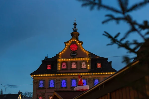 Таунхолл Рождественские Огни Рынке Приход Декабрь Голубой Час Небо Южной — стоковое фото