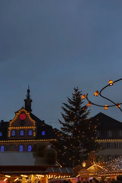 Kerstverlichting Marktplaats Komst December Blauwe Uur Hemel Zuid Duitsland — Stockfoto