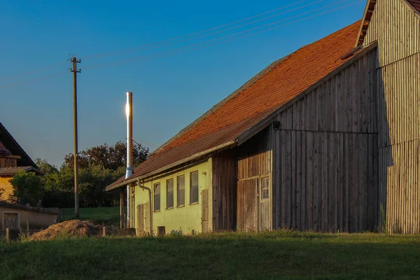 Wooden Farmhouse Iron Chimney Summer Evening Blue Sky Bavaria South — Stock Photo, Image