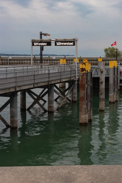 Seebrücke Und Hafenanlagen Süddeutschen Bodensee — Stockfoto