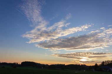 gün batımında güneye Alman kırsal Eylül sonbahar akşam