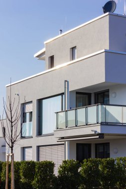 Modern ev inşa cephesi