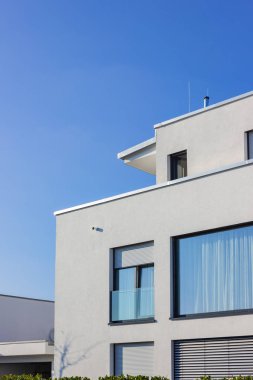 Modern ev inşa cephesi