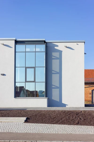 Modern office building facade — Stock Photo, Image