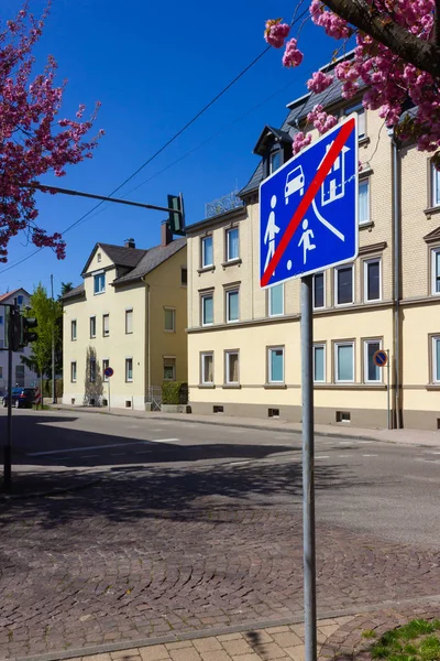 end of pedestrian area board