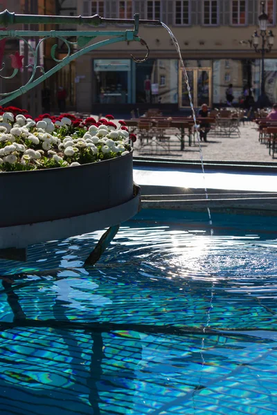 Fontaine marché historique — Photo