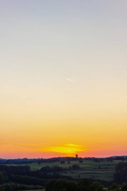 Renkli gökyüzü ile gün batımı