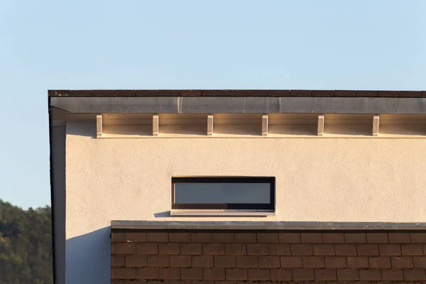 Detalles de arquitectura de fachada de la casa moderna — Foto de Stock