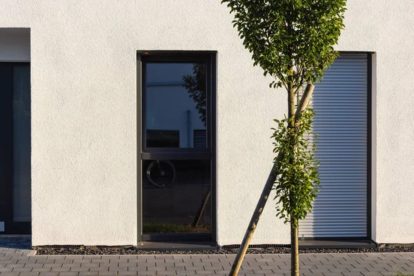 Facade architecture details of modern house — Stock Photo, Image