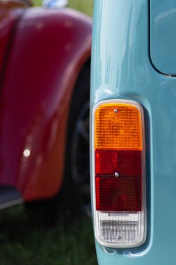 Alman otomobilinin dönüş göstergesi