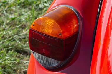 Alman otomobilinin dönüş göstergesi