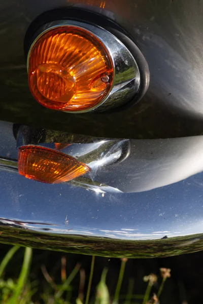 Alman otomobilinin dönüş göstergesi