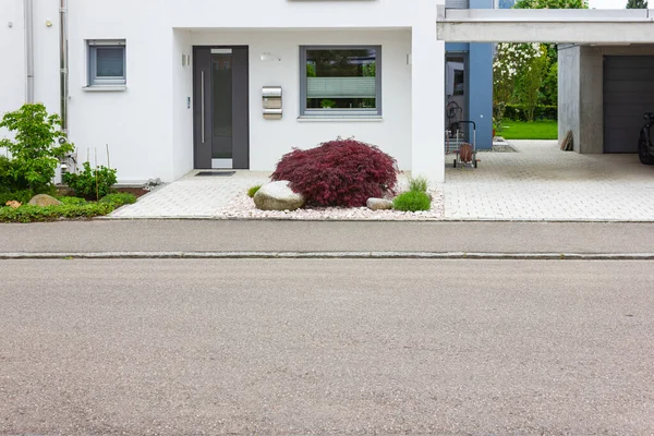 Entrada Casa Edifício Moderno Novo Primavera Alemanha — Fotografia de Stock