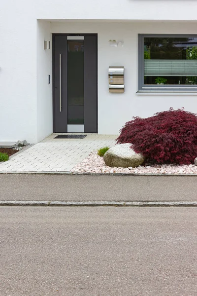 Entrada Casa Edifício Moderno Novo Primavera Alemanha — Fotografia de Stock