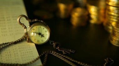 Sikke yığını ve banka hesabı passbook.concepts kaydetmek için ipotek ve gayrimenkul yatırım için kaydetme veya yatırım