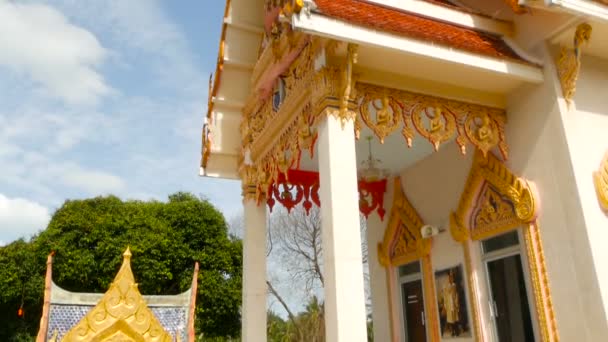 KOH SAMUI, THAILAND - 13 de julho de 2018: Wat Khunaram. Templo Budista de Kunaram . — Vídeo de Stock