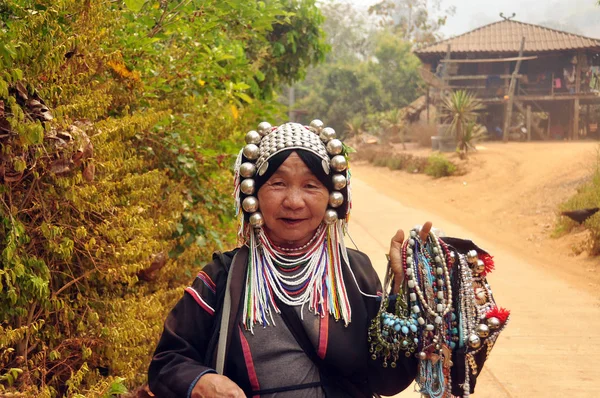 Chiang Mai Thailandia Marzo 2013 Donna Etnica Matura Con Abbigliamento — Foto Stock