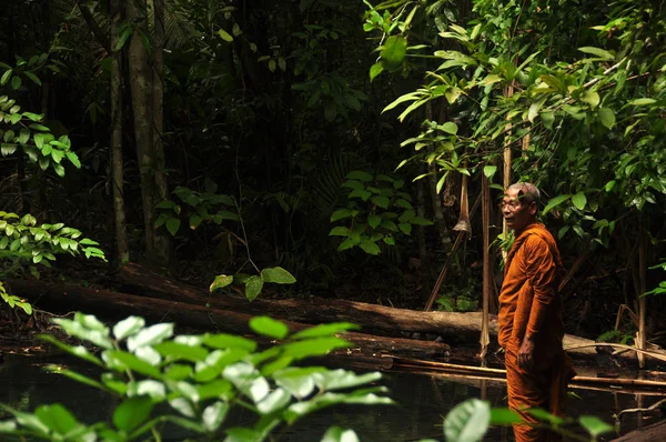 Krabi Thailand 12Th May 2014 Ethnic Monk Man Wild Tropical — Stock Photo, Image