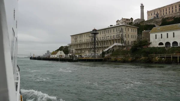 San Francisco Körfezi Kaliforniya Daki Alcatraz Adası Taştaki Gangsterler Için — Stok fotoğraf