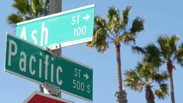 Pacific Street Road Sign Crossroad Ruta 101 Destino Turístico California — Foto de Stock