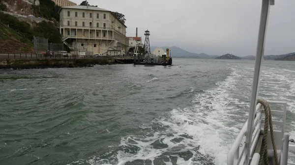 San Francisco Körfezi Kaliforniya Daki Alcatraz Adası Taştaki Gangsterler Için — Stok fotoğraf