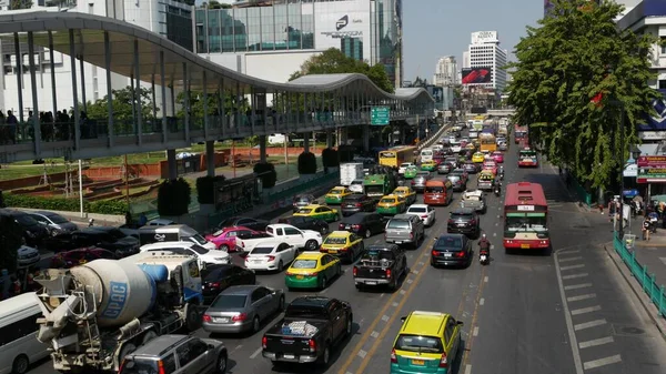 Bangkok Thailand Dezembro 2018 Carros Movimentada Rua Cidade Muitos Carros — Fotografia de Stock