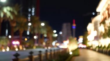 Las Vegas Bulvarı, lüks kumarhane ve otel, Nevada, ABD 'de kumar sahası. Fremont caddesi yakınlarındaki gece hayatı ve trafik turist parasıyla tatil köyünde. Günah şehrinin neon ışıkları