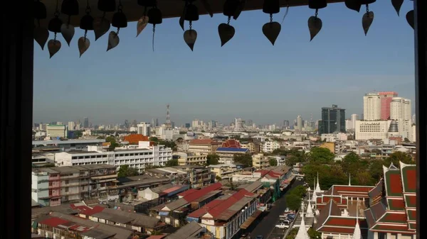 Cityscape Cidade Oriental Moderna Vista Janela Das Casas Telhados Nas — Fotografia de Stock