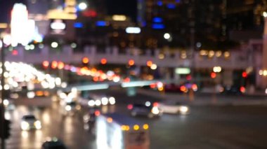 Las Vegas Bulvarı, lüks kumarhane ve otel, Nevada, ABD 'de kumar sahası. Fremont caddesi yakınlarındaki gece hayatı ve trafik turist parasıyla tatil köyünde. Günah şehrinin neon ışıkları